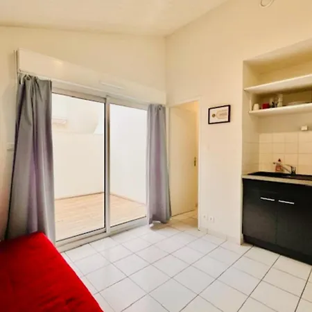 Apartment With Terrace Near The Old Port *