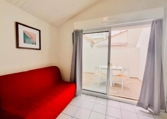 With Terrace Near The Old Port * La Rochelle (Charente-Maritime)