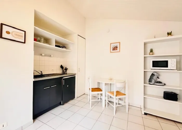 With Terrace Near The Old Port Apartment