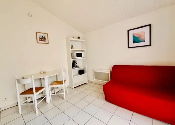 With Terrace Near The Old Port * La Rochelle (Charente-Maritime)