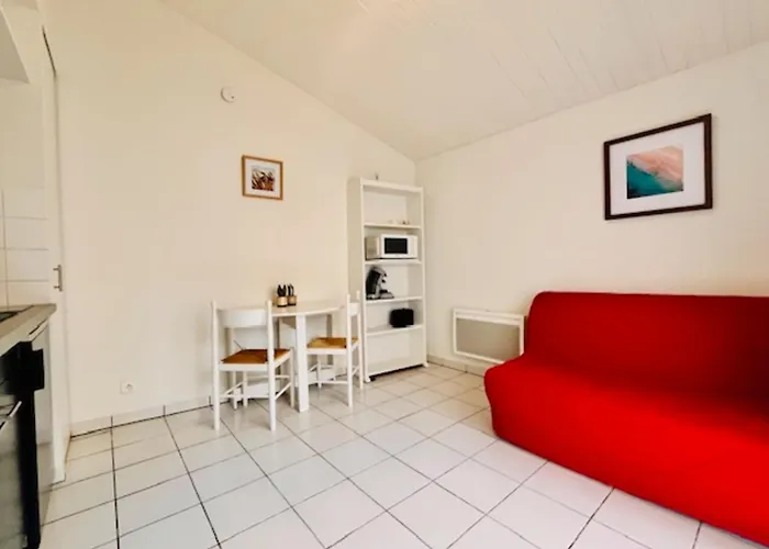 With Terrace Near The Old Port * La Rochelle (Charente-Maritime)